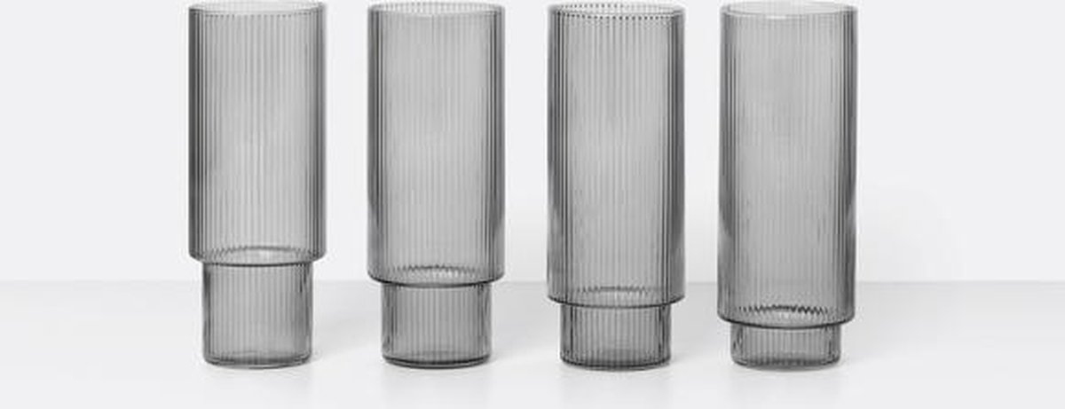 Ferm Living Bicchiere da long drink Ripple confezione da 4 smoked grey