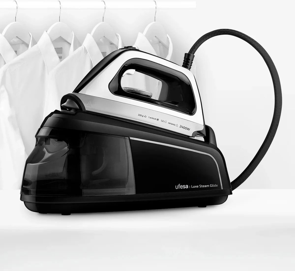 Ufesa Luxe Steam Glide 1,2 L Suela de cerámica Negro
