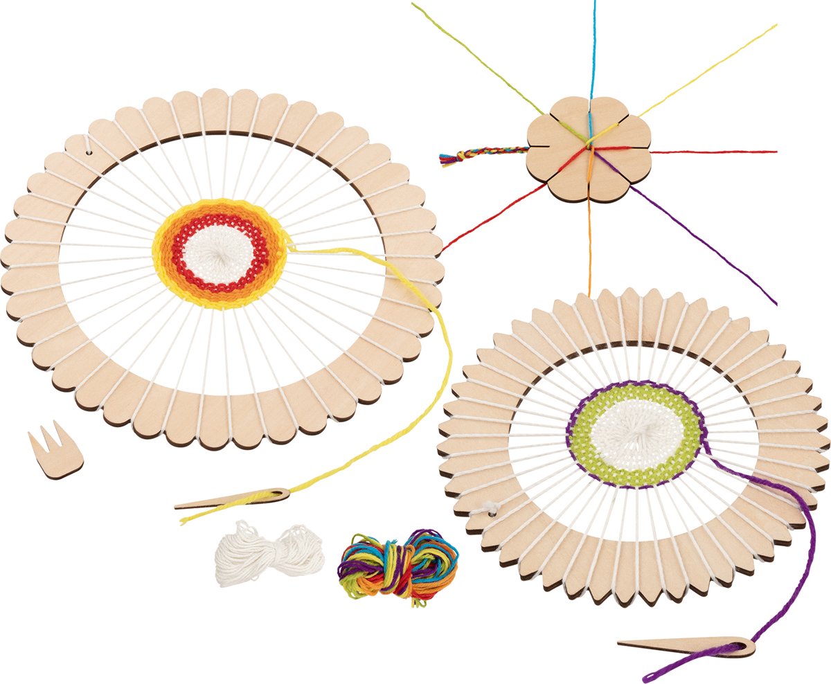 Goki Wooden Loom Round and Plait Boom Craft Set