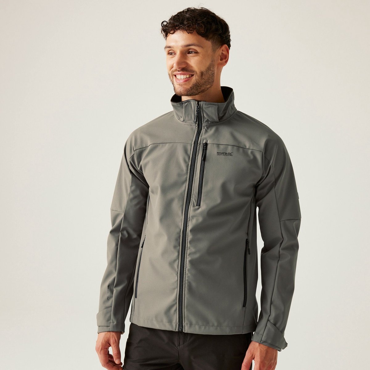 Chaqueta de senderismo softshell Regatta Arana