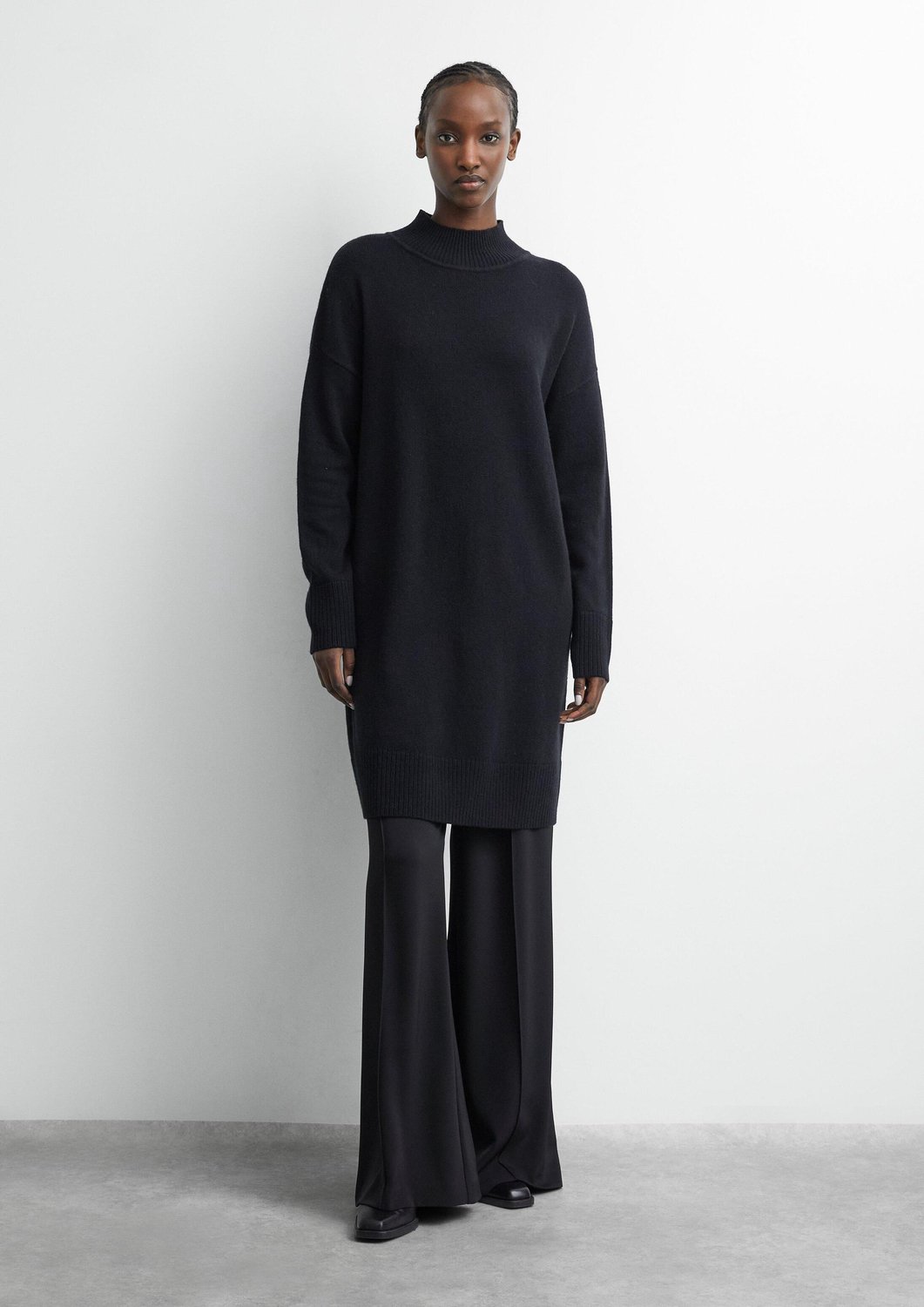Strickkleid mit Stehkragen und Rippdetails für Damen COMMA