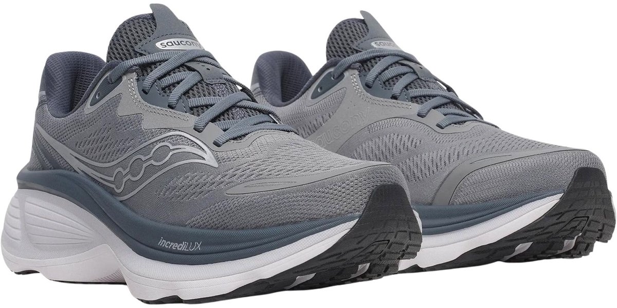 Running shoes Saucony Hurricane 26