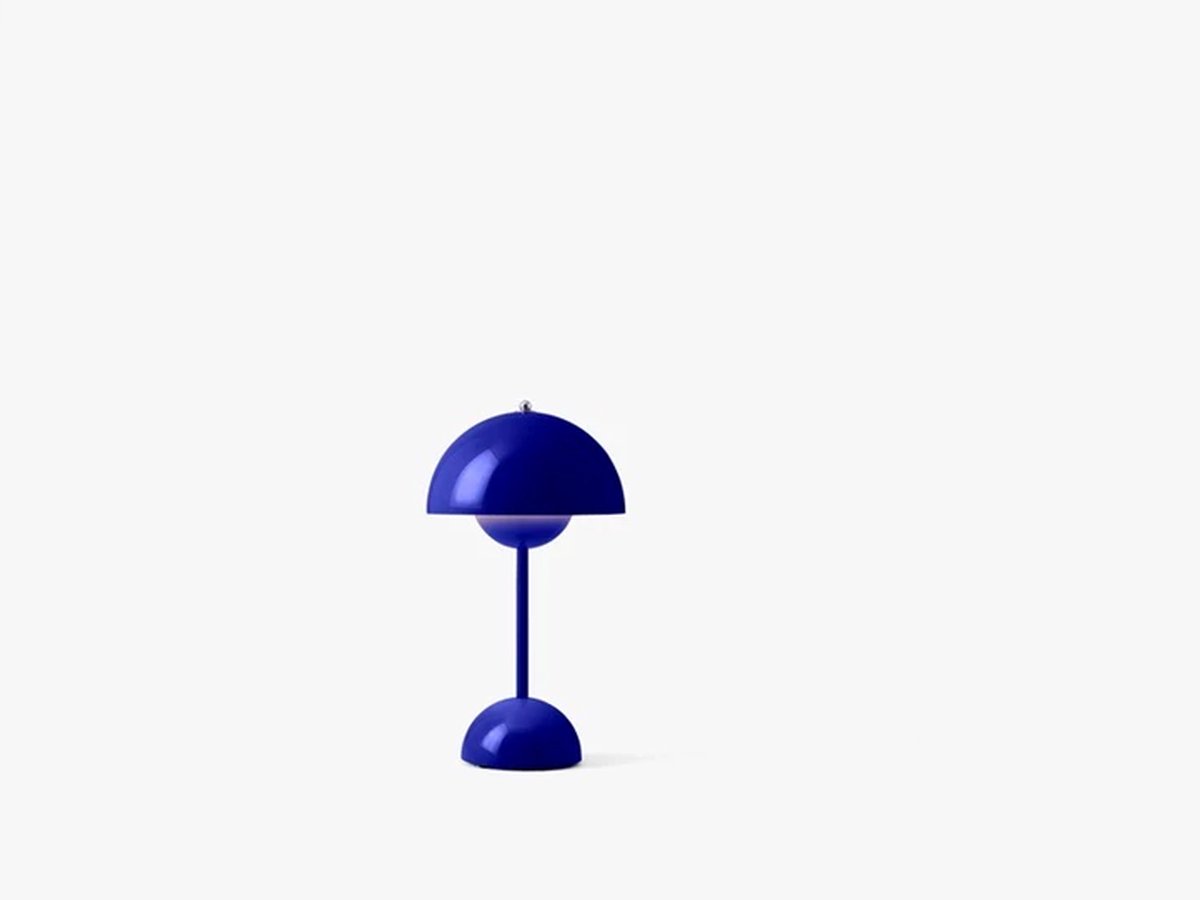 &Tradition Lampe de table Flowerpot portable VP9 Cobalt blue