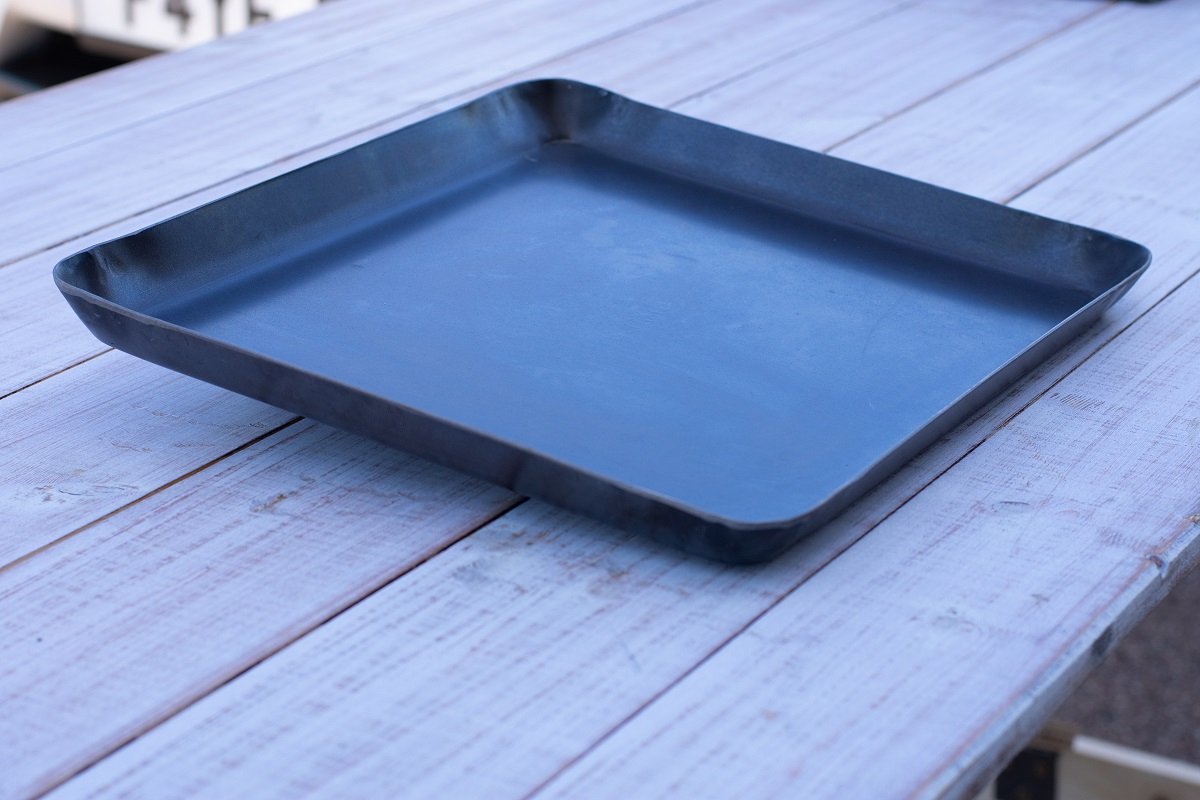 Delivita Rectangual Iron Dish Black
