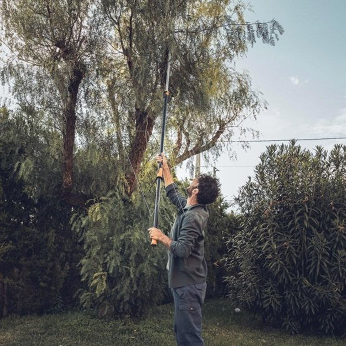 Fiskars PowerGear™X Telescopic Tree Pruner UPX86
