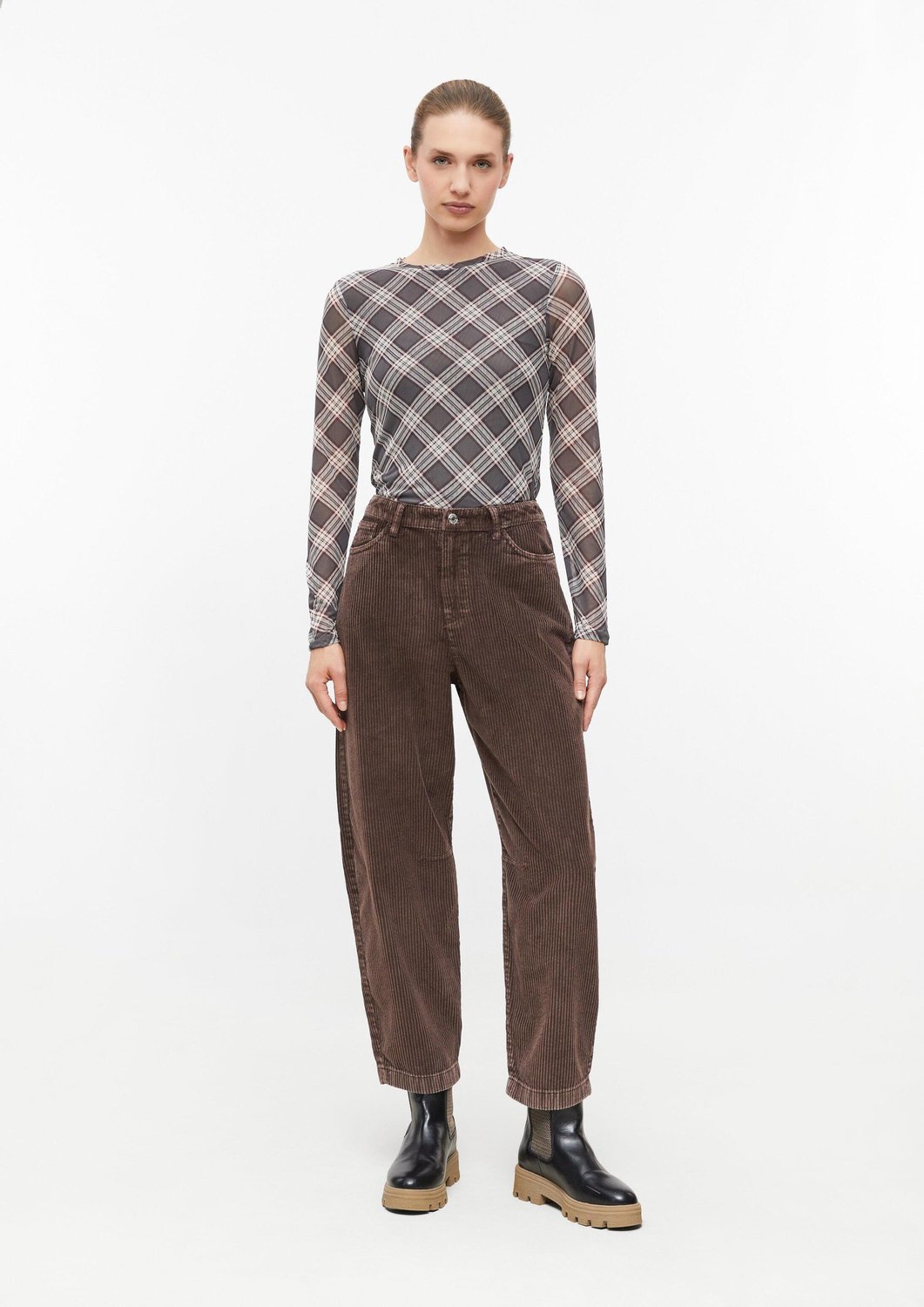 Hochtaillierte 7/8 Cordhose mit weiten Beinen für Damen s.Oliver