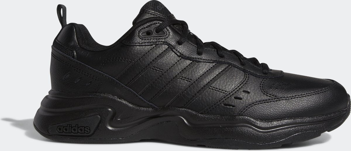 Shoes adidas Strutter