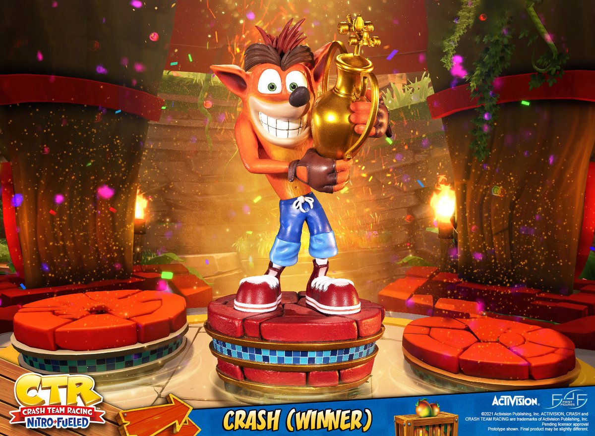 First 4 Figures - Crash Team Racing Nitro-Fueled - Crash (Winner) (Standard Edition) - Figur