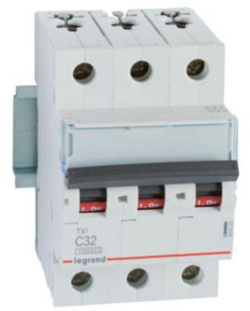 Legrand 404225 TX3 LS-Schalter C 32A 3-polig 10kA 400VAC 3TE