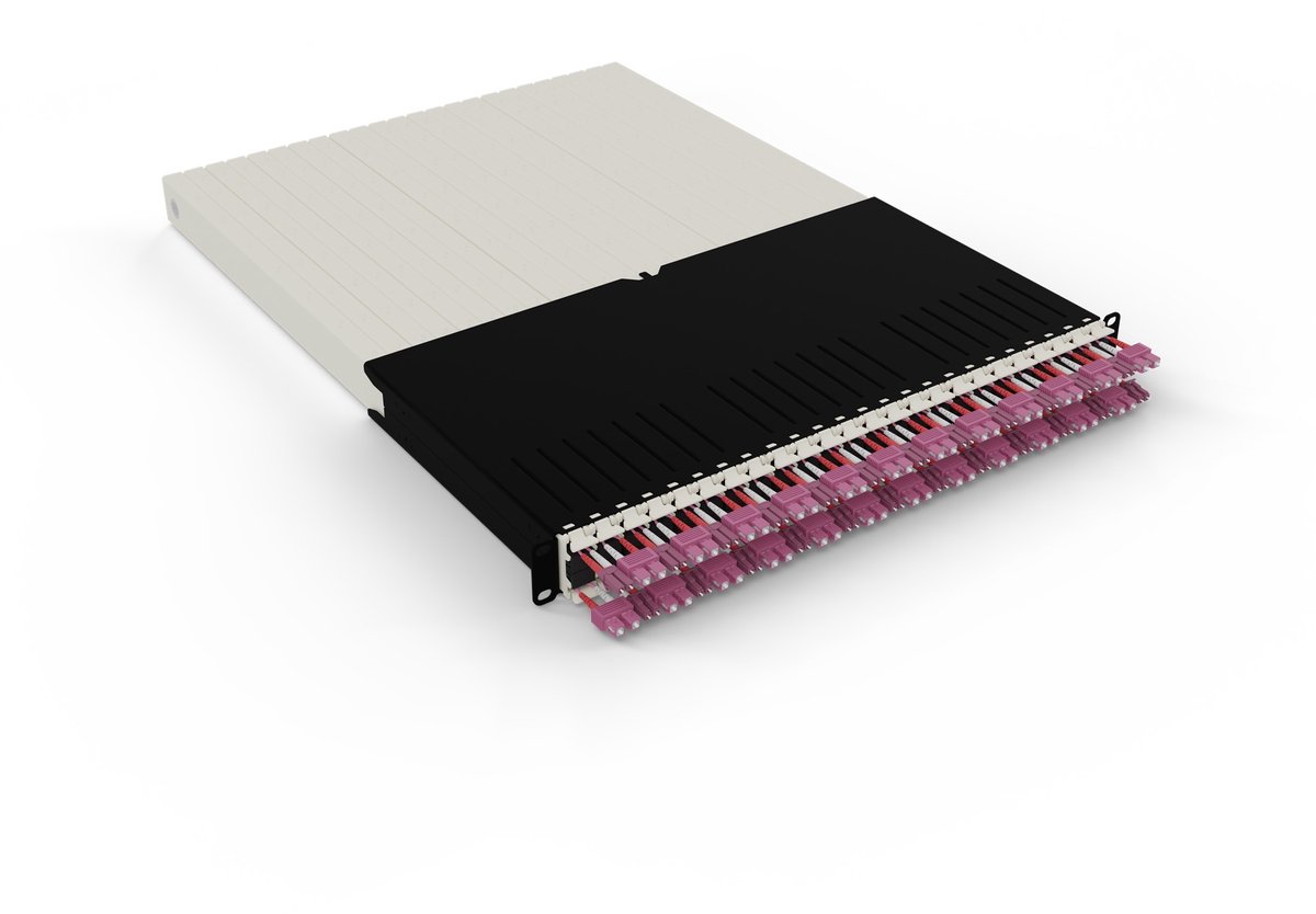 Patchbox .one cable retraction system - retractable