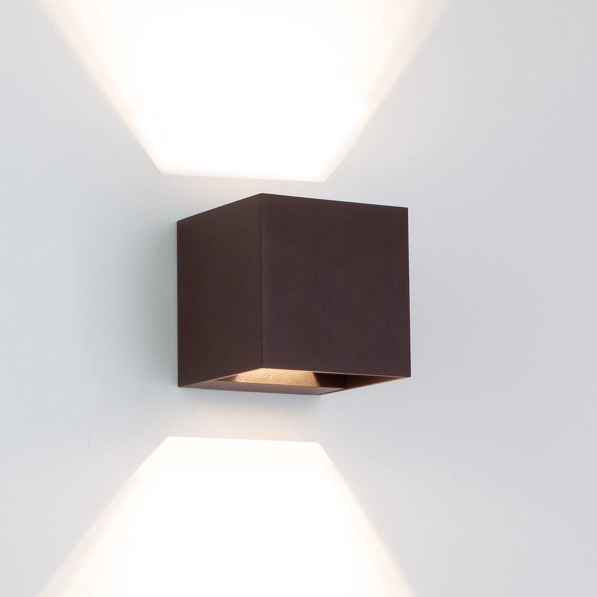 Reach Up&Down Wandleuchte Schwarzbraun mit LED