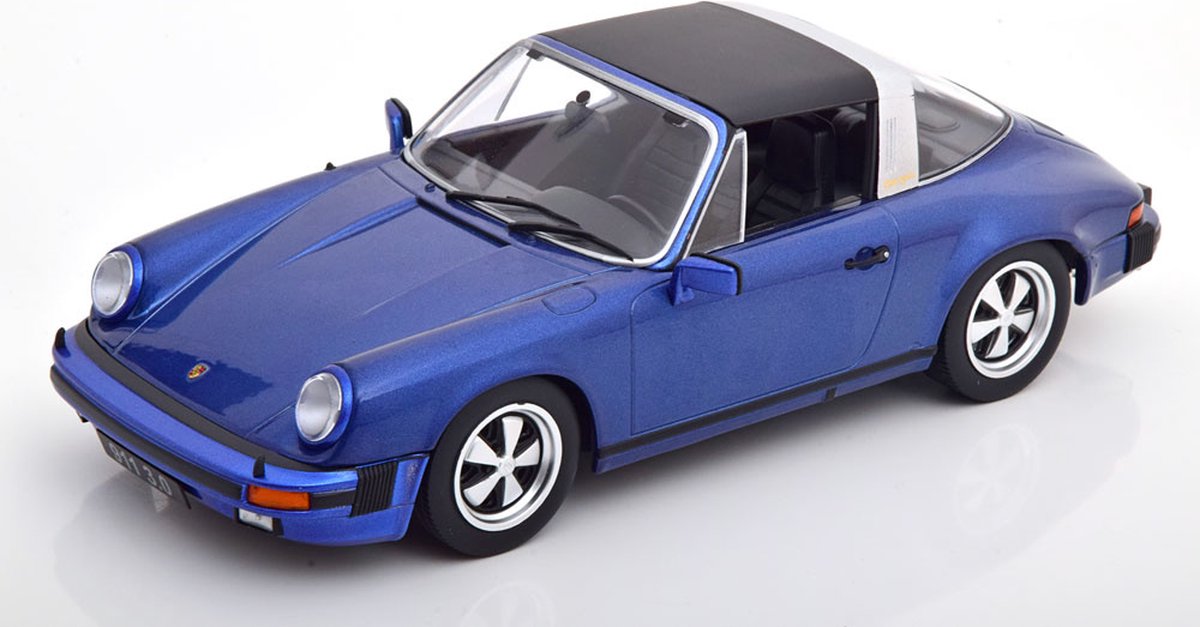 Porsche 911 Carrera 3.0 Targa Baujahr 1977 blau metallic 1:18 KK-Scale