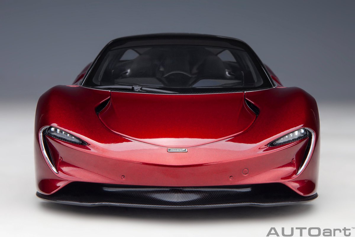 McLaren Speedtail Baujahr 2020 vulkanrot 1:18 AUTOart