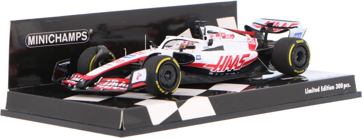 Kevin Magnussen Haas VF-22 #20 British GP Formel 1 2022 1:43 Minichamps