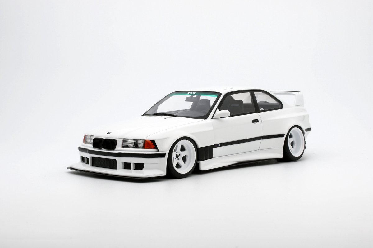 BMW E36 Khyzyl Saleem Baujahr 2022 alpinweiß 1:18 OttOmobile