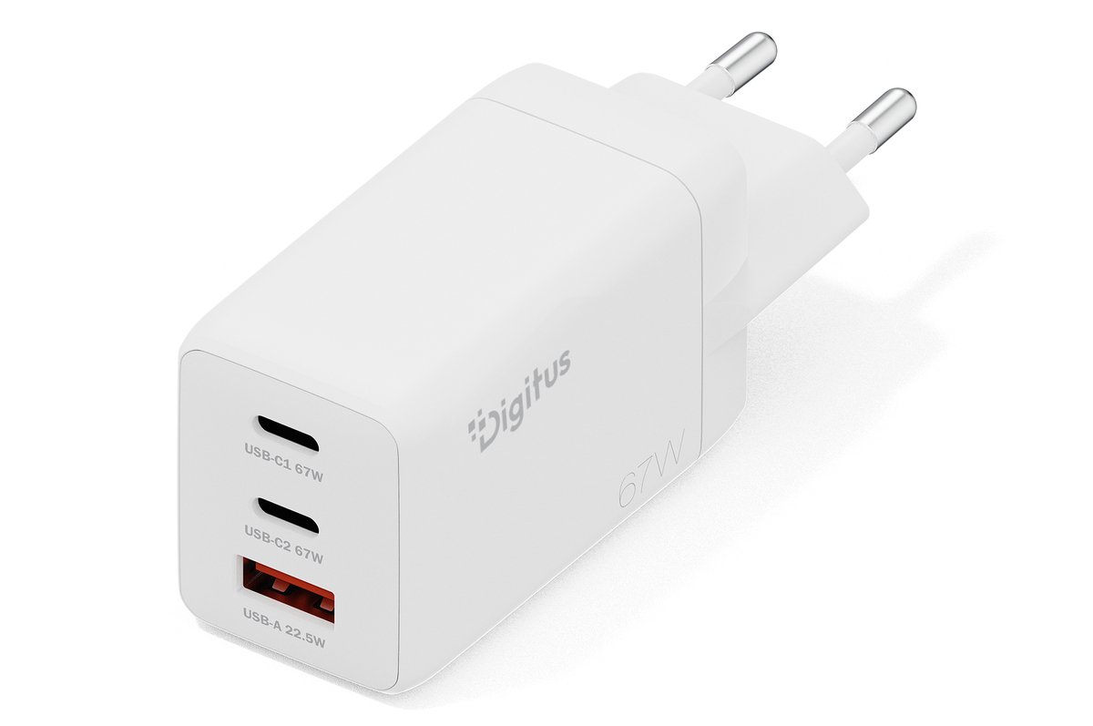 Assmann DIGITUS USB GaN Charger 67W, 2x USB-C, 1x USB-A