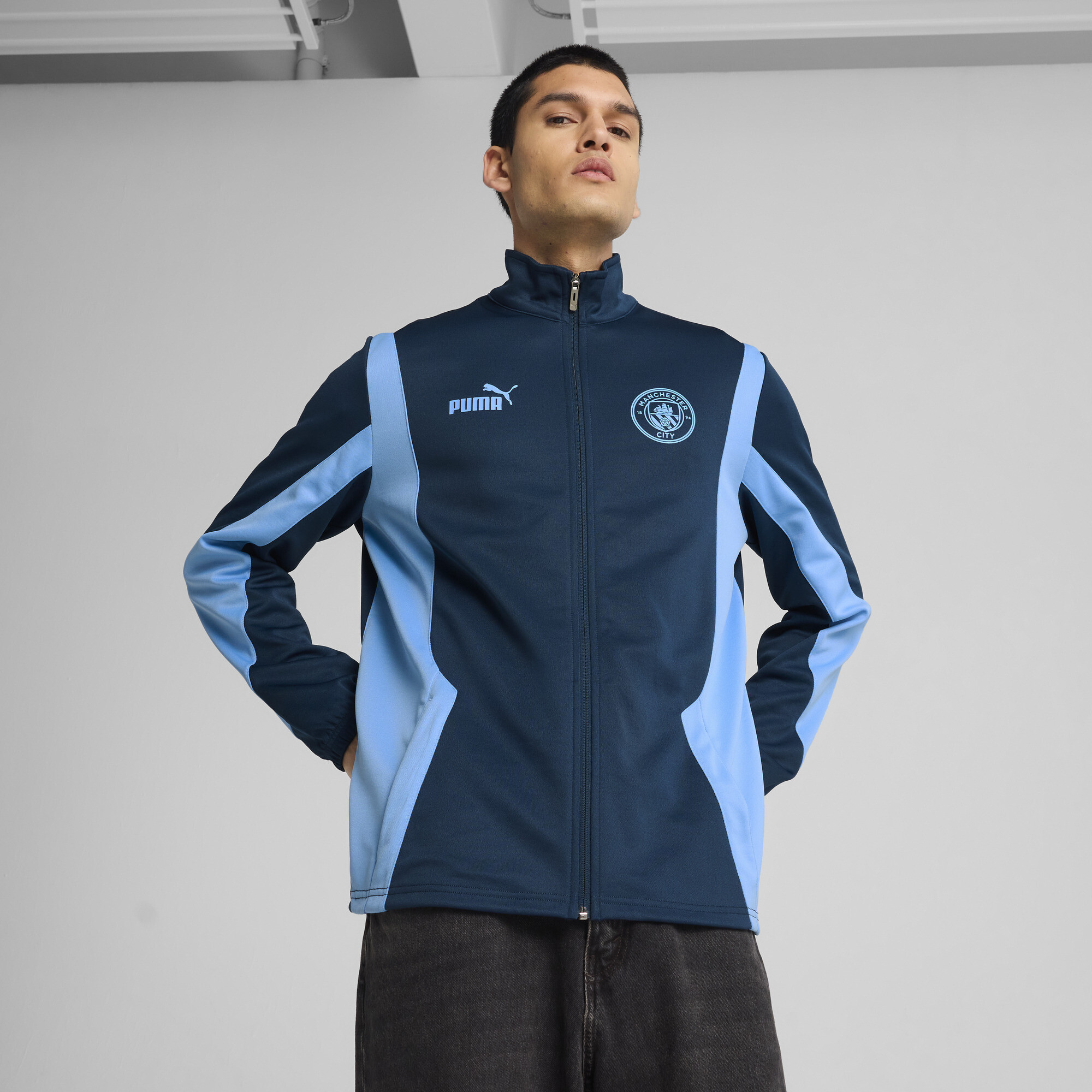 PUMA Manchester City ftblNRGY+ Jacke Herren, Kleidung, Blau, M