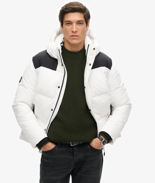 Superdry Herren Weiß Kapuzenjacke mit Quadratischem Steppmuster, Größe: XL