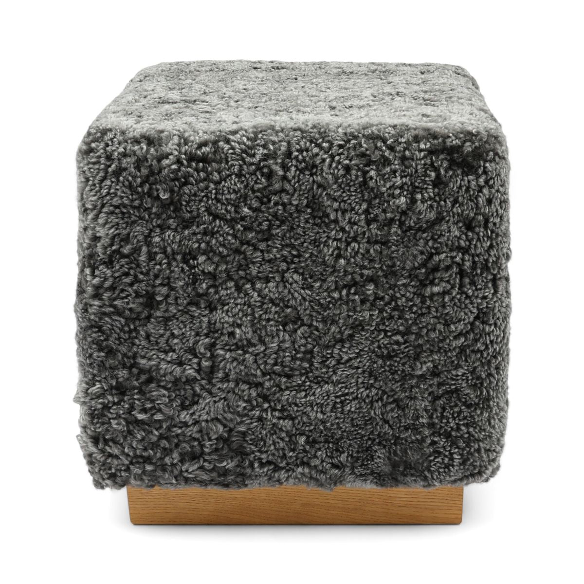Lammfellhocker Benjamin | Kurzhaar | 46x46x47 cm