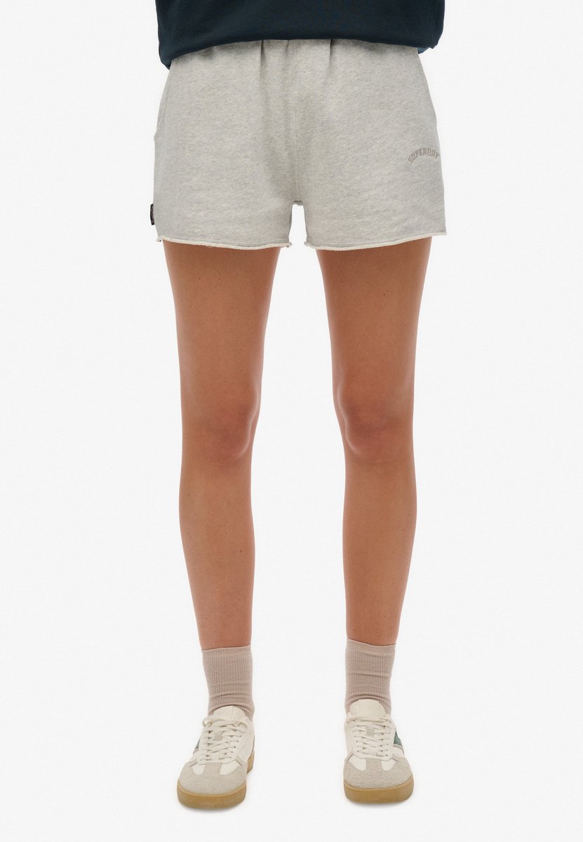 Superdry Damen Essential Logo Garment Dye Shorts Light Grey - Größe: 40