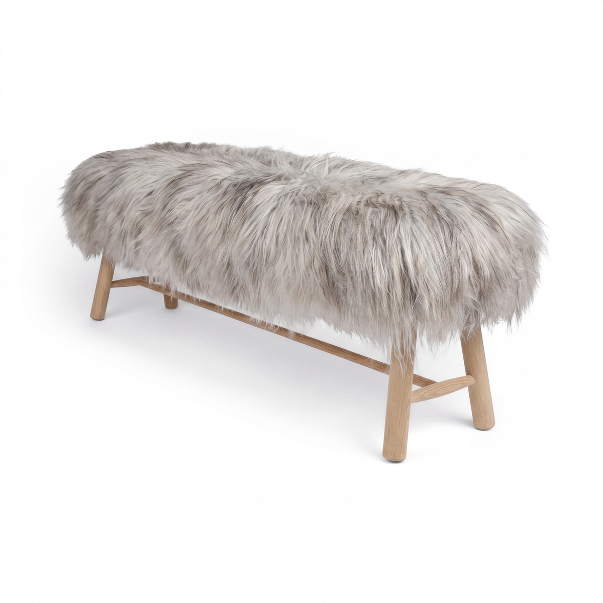 Holzbank mit Lammfell | Island | Eichenbeine | 140x35x45 cm