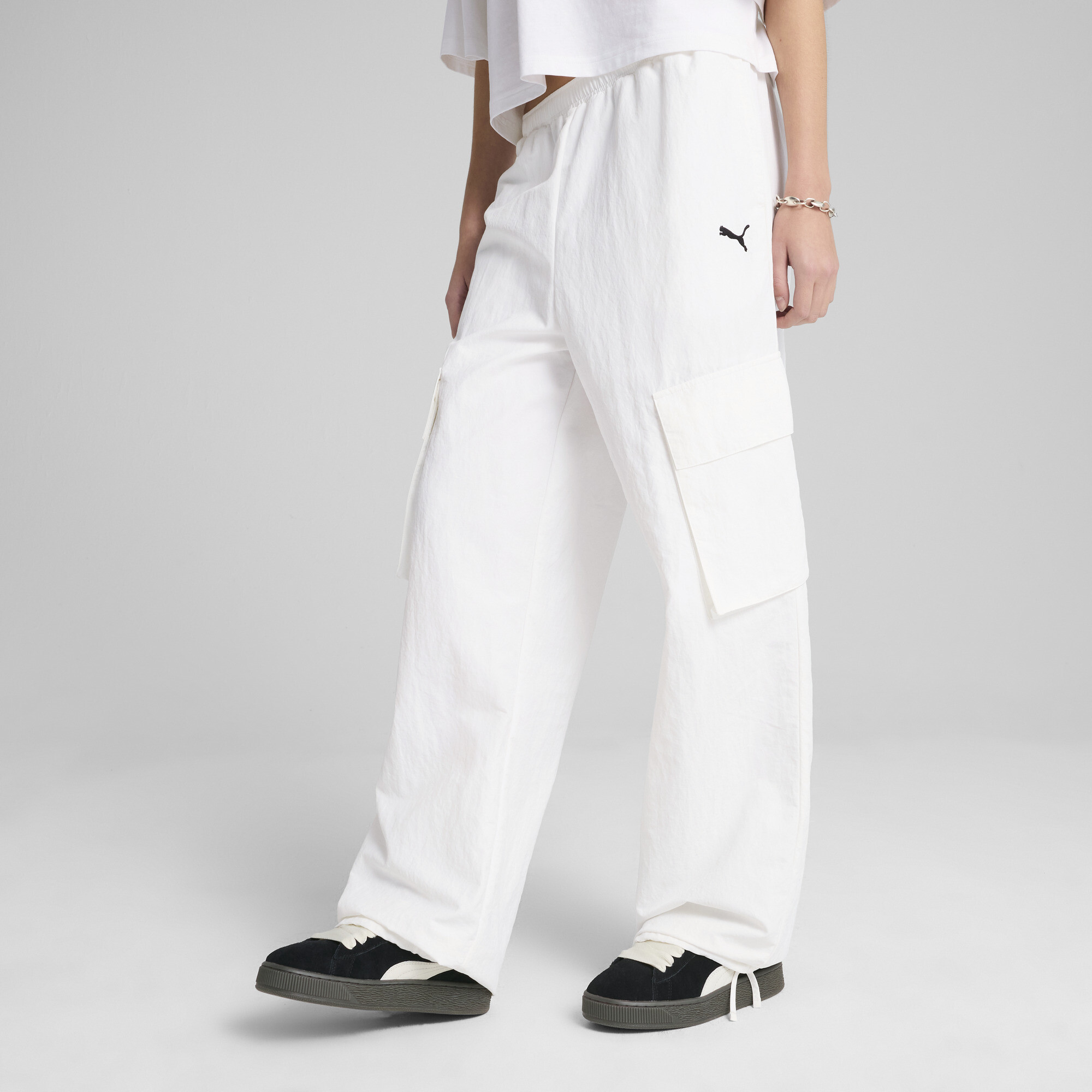 PUMA WARDROBE ESS Cargohose in Relaxed Fit Damen, Kleidung, Weiß, XS