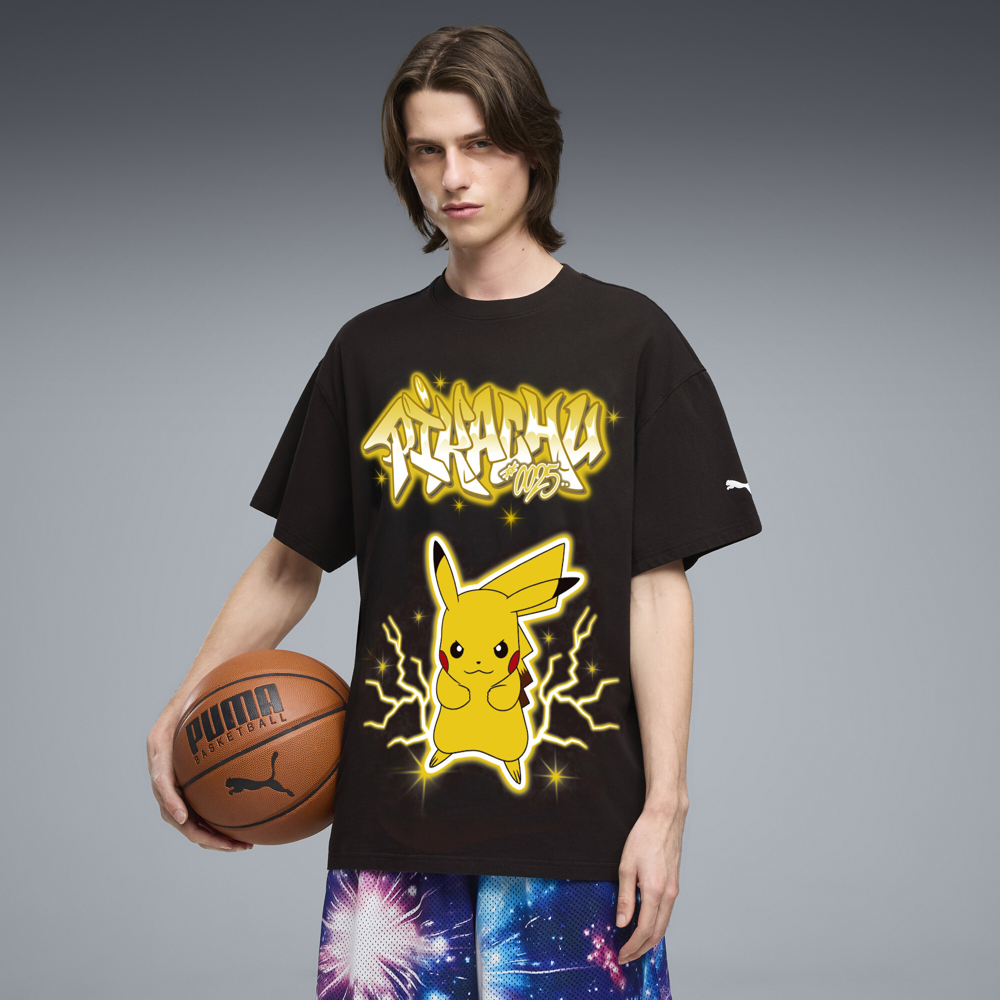 PUMA x POKÉMON Pikachu Oversized T-Shirt Herren, Kleidung, Schwarz, 4XL