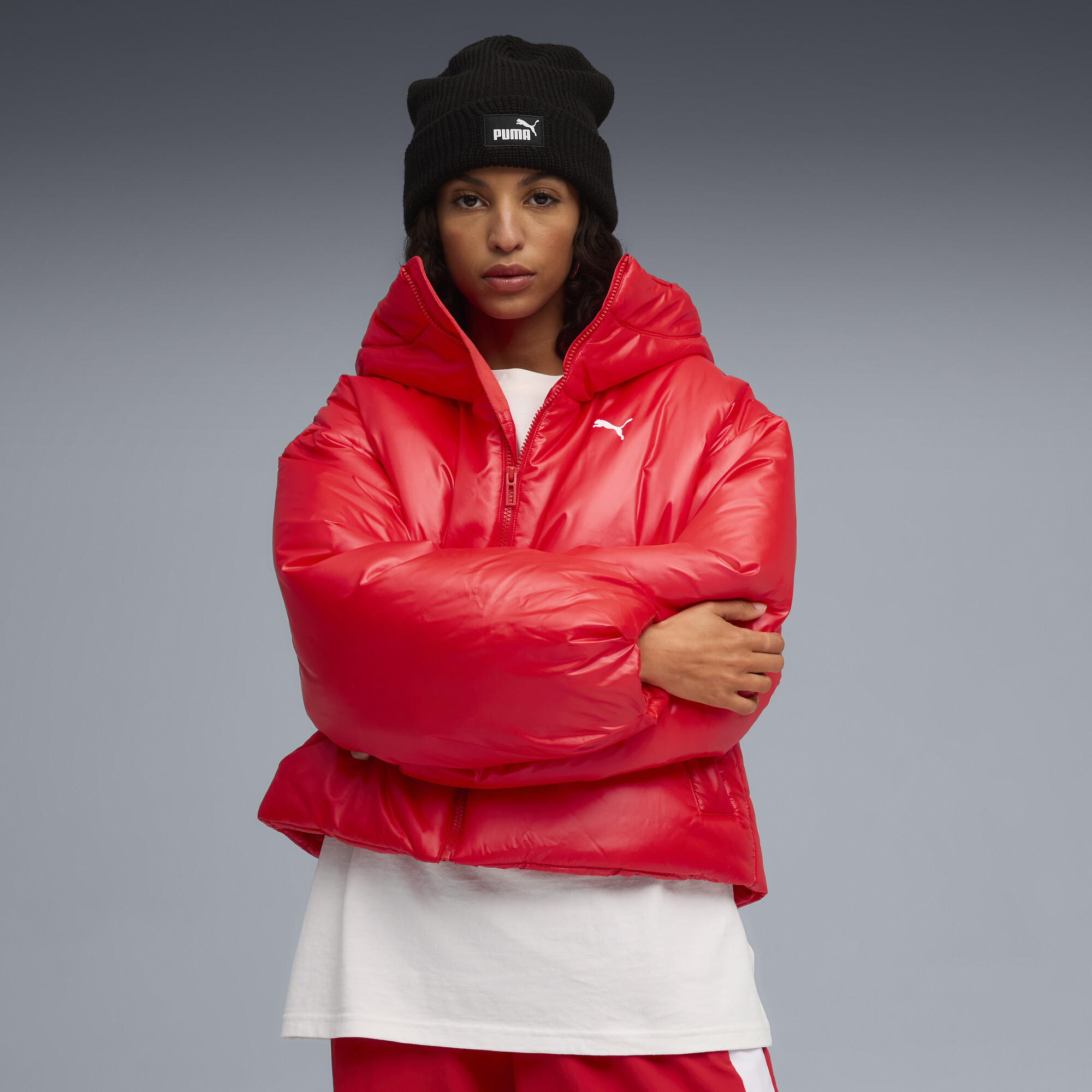PUMA Wardrobe Essentials Shiny Wattierte Kapuzenjacke Damen, Kleidung, Rot, L