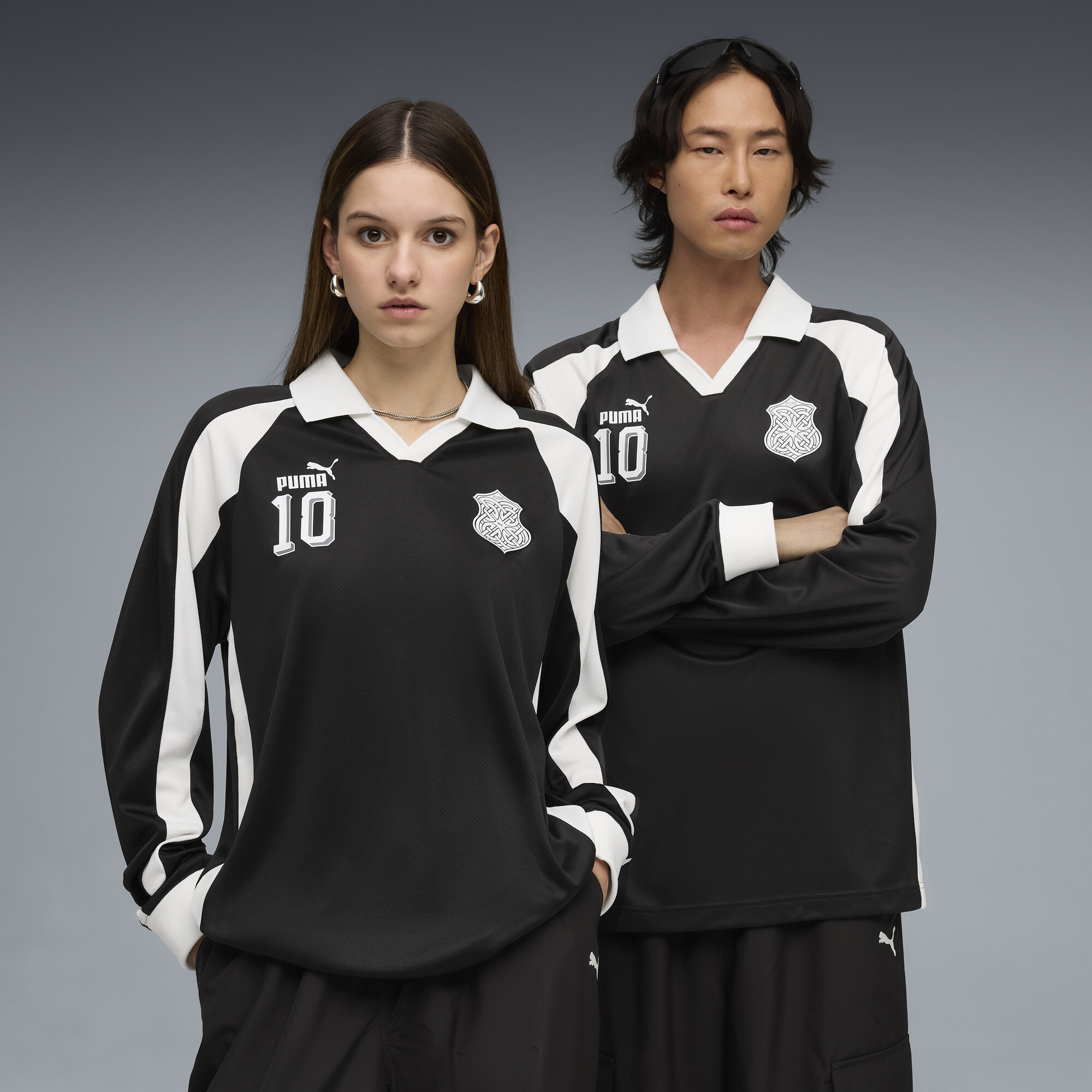 FUTURE.PUMA.ARCHIVE T7 Drill Trikot Unisex, Kleidung, Schwarz, M