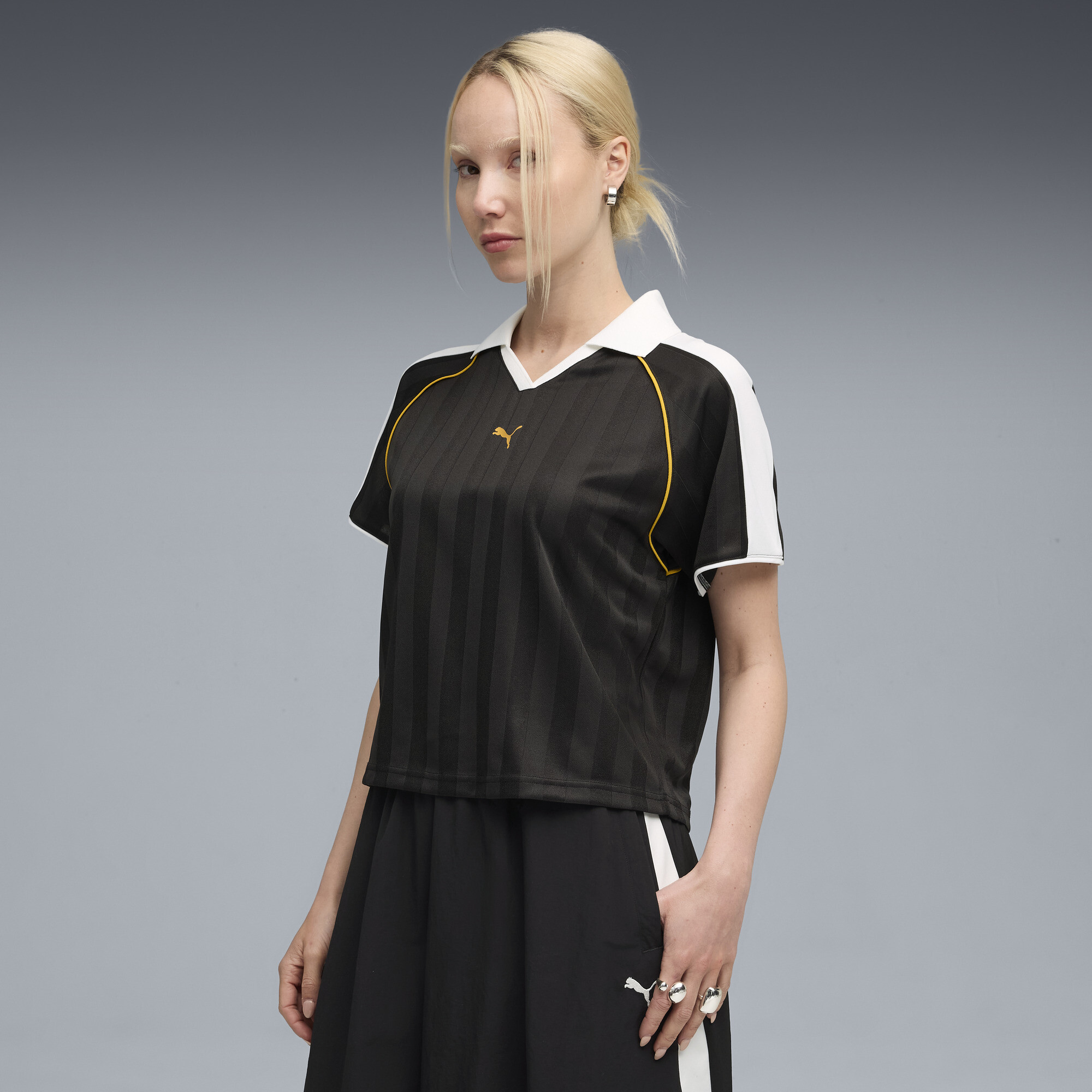 PUMA T7 Relaxed Fußballtrikot Damen, Kleidung, Schwarz, M