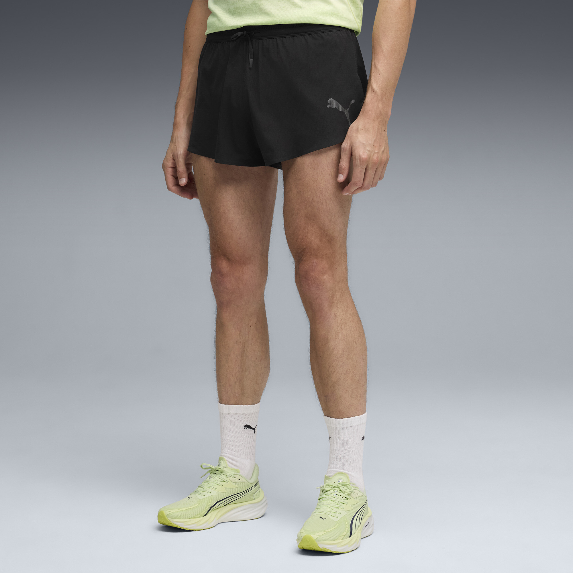 PUMA Lightspeed ULTRAWEAVE 2" Laufshorts Herren, Kleidung, Schwarz, XXL
