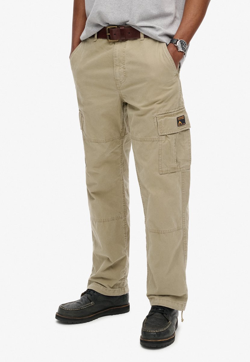 Superdry Herren Weit Geschnittene Cargohose aus Bio-baumwolle Beige - Größe: 30/32