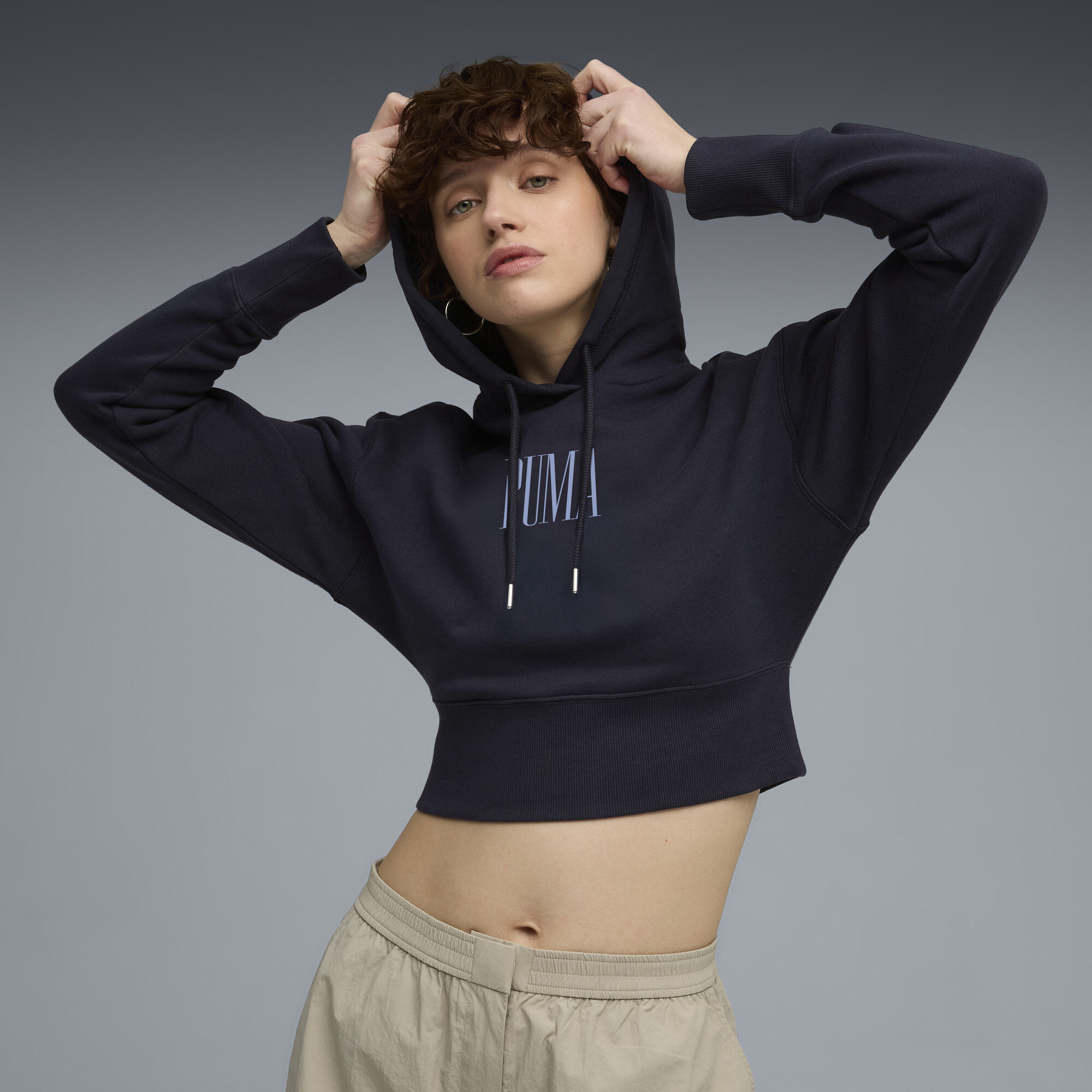 PUMA Premium Essentials Relaxed Graphic Hoodie Damen, Kleidung, Blau, L
