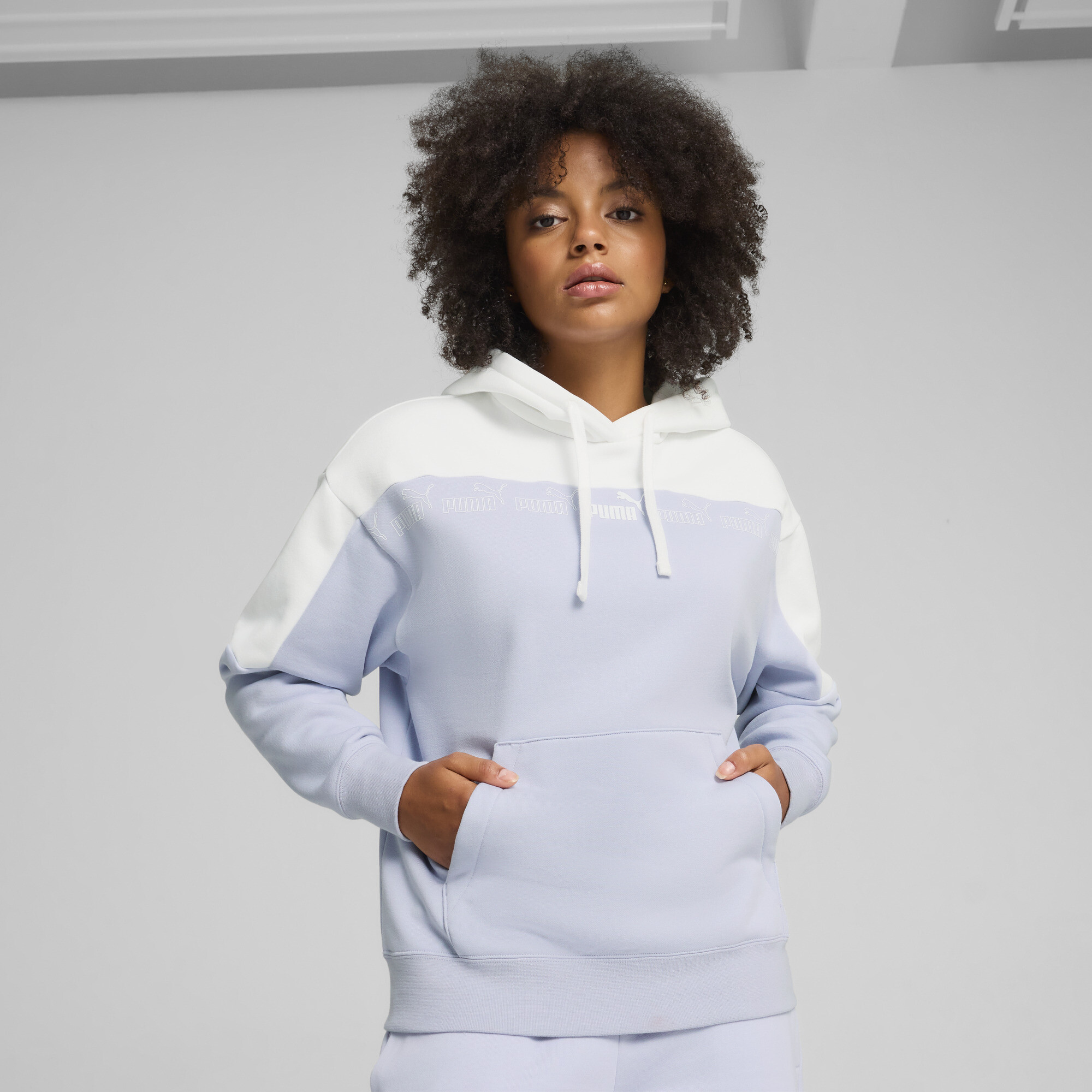 PUMA Around The Block Hoodie Damen, Kleidung, Blau, XS
