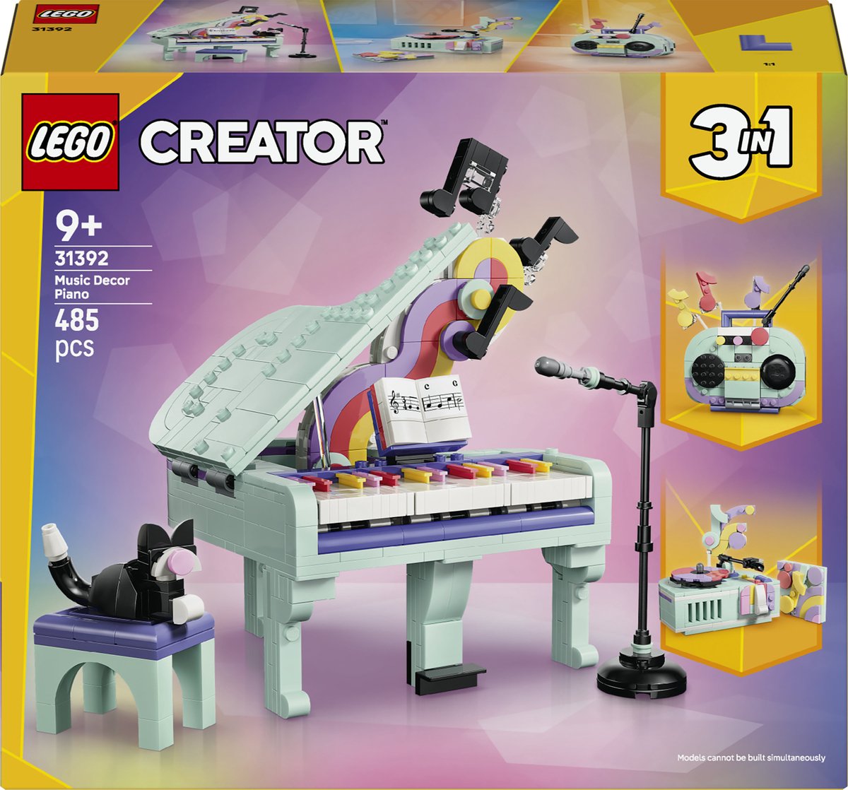 Pianoforte decorativo con gatto