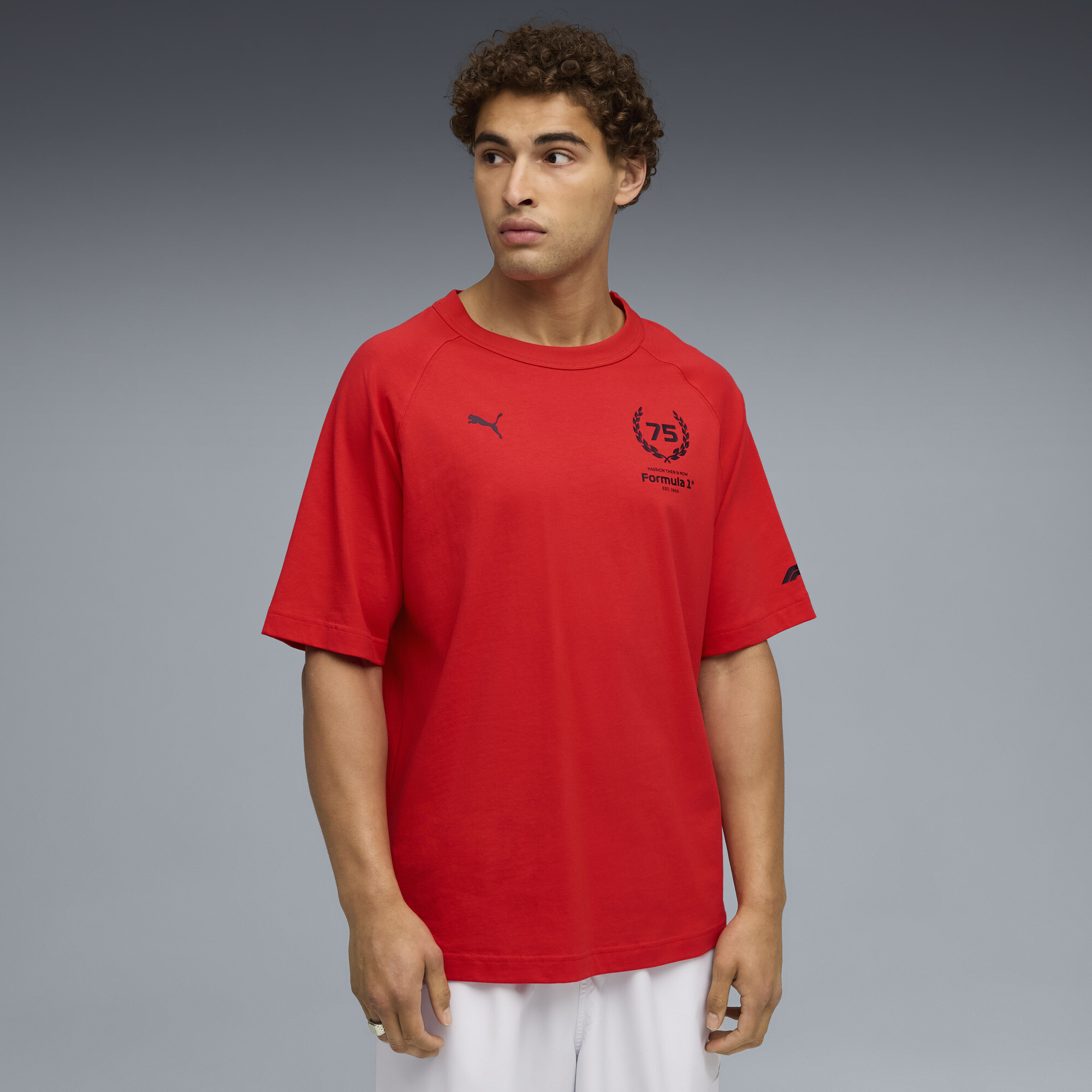 PUMA F1® 75yrs Relaxed T-Shirt Herren, Kleidung, Rot, XS