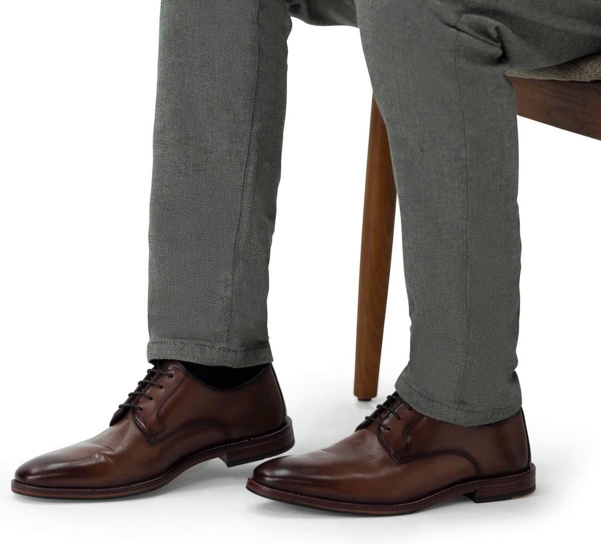 Braune Lederschnürschuhe