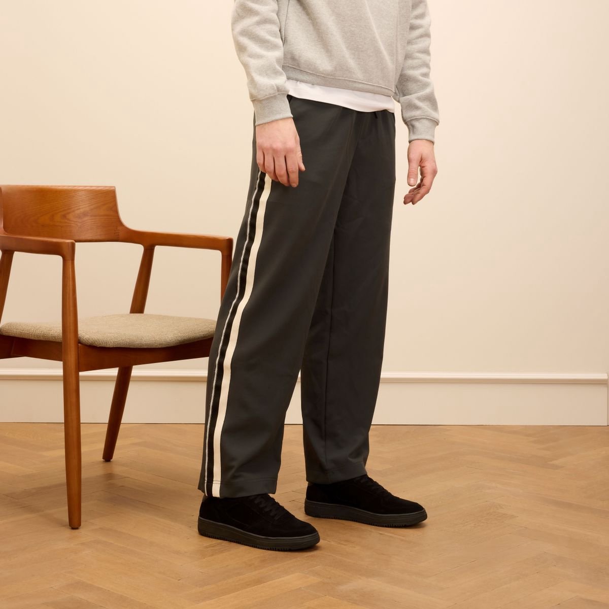 Schwarze Veloursleder-Sneaker