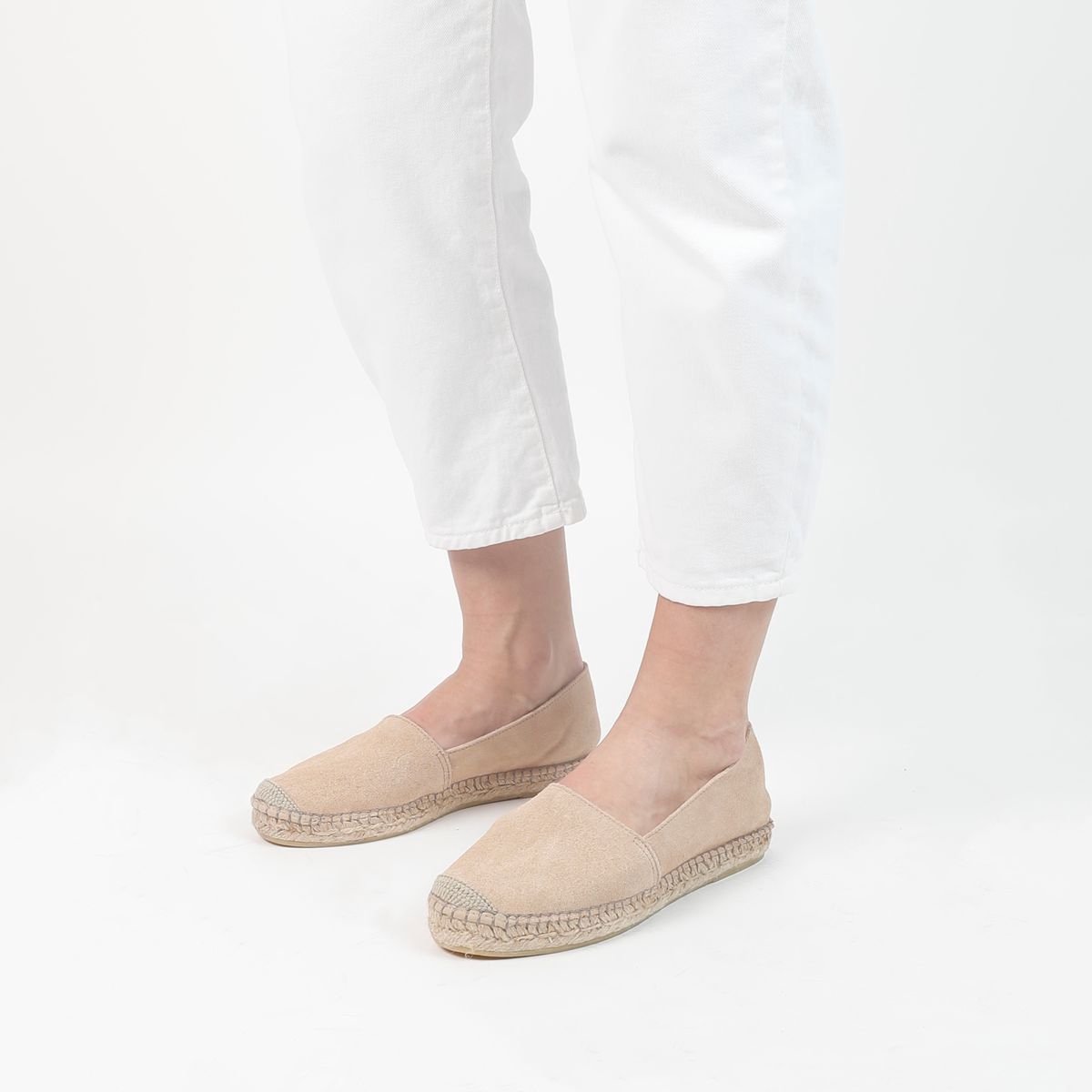 Beigefarbene Veloursleder-Espadrilles