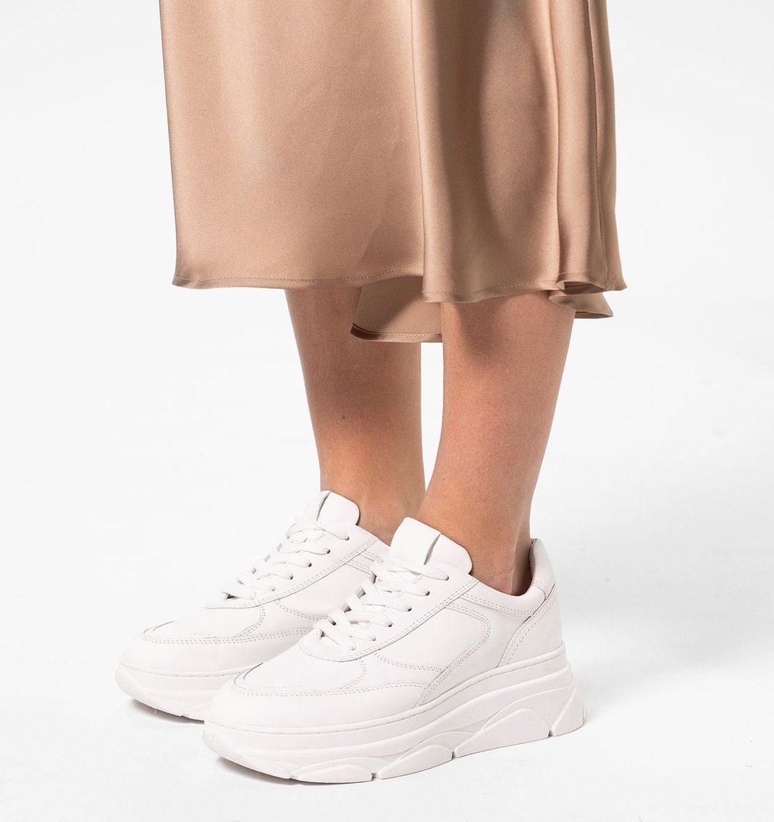 Weiße Ledersneaker
