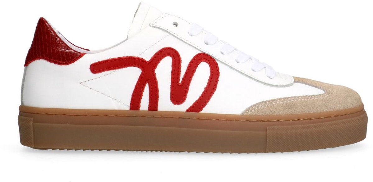 Weiße Ledersneaker mit roten Details