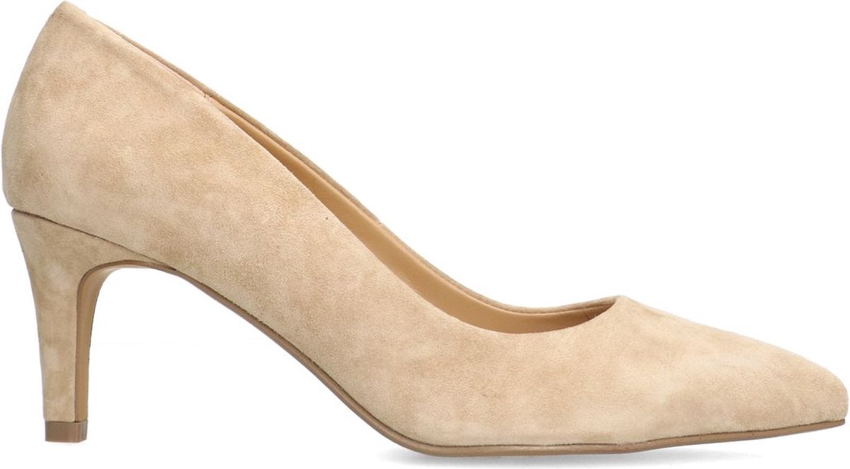 Geschlossene beigefarbene Veloursleder-Pumps
