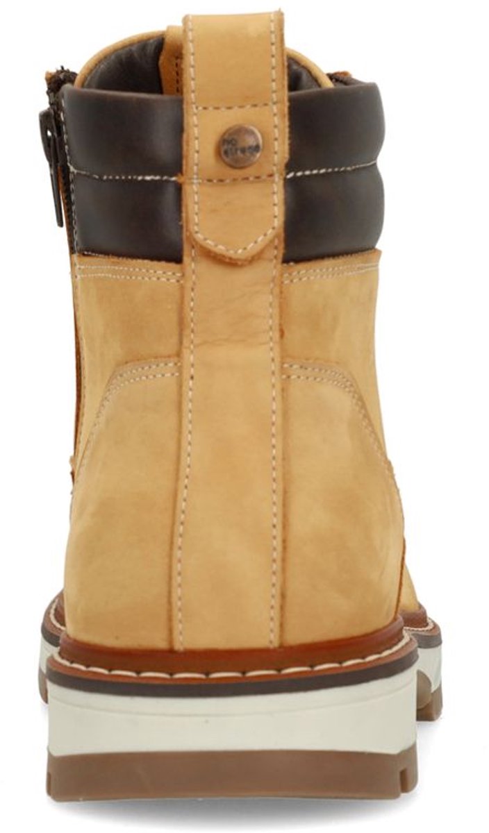 Cognacfarbene Schnürboots aus Nubukleder