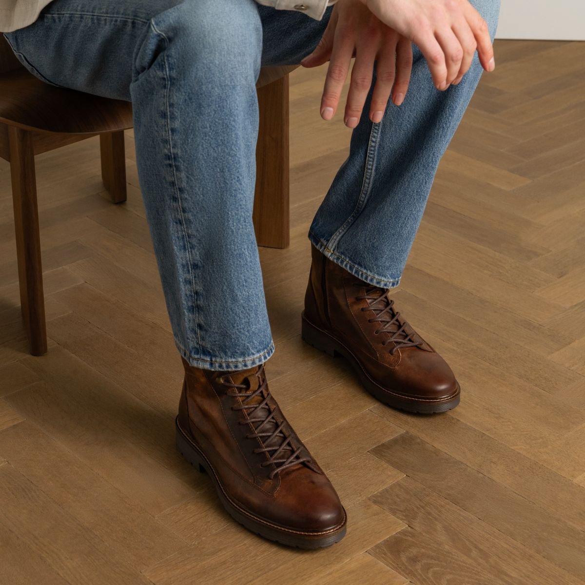 Braune Lederschnürboots