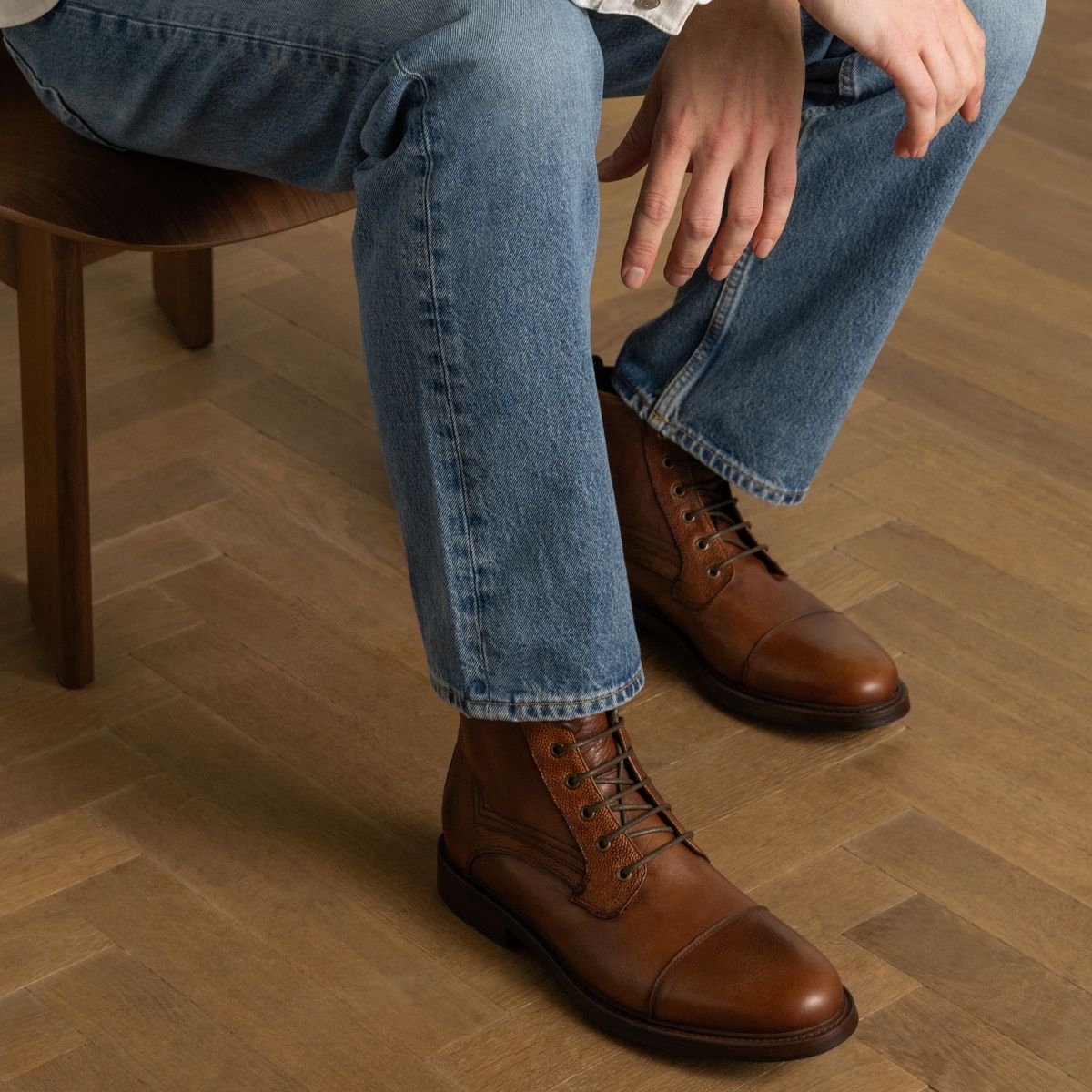 Braune Lederschnürboots