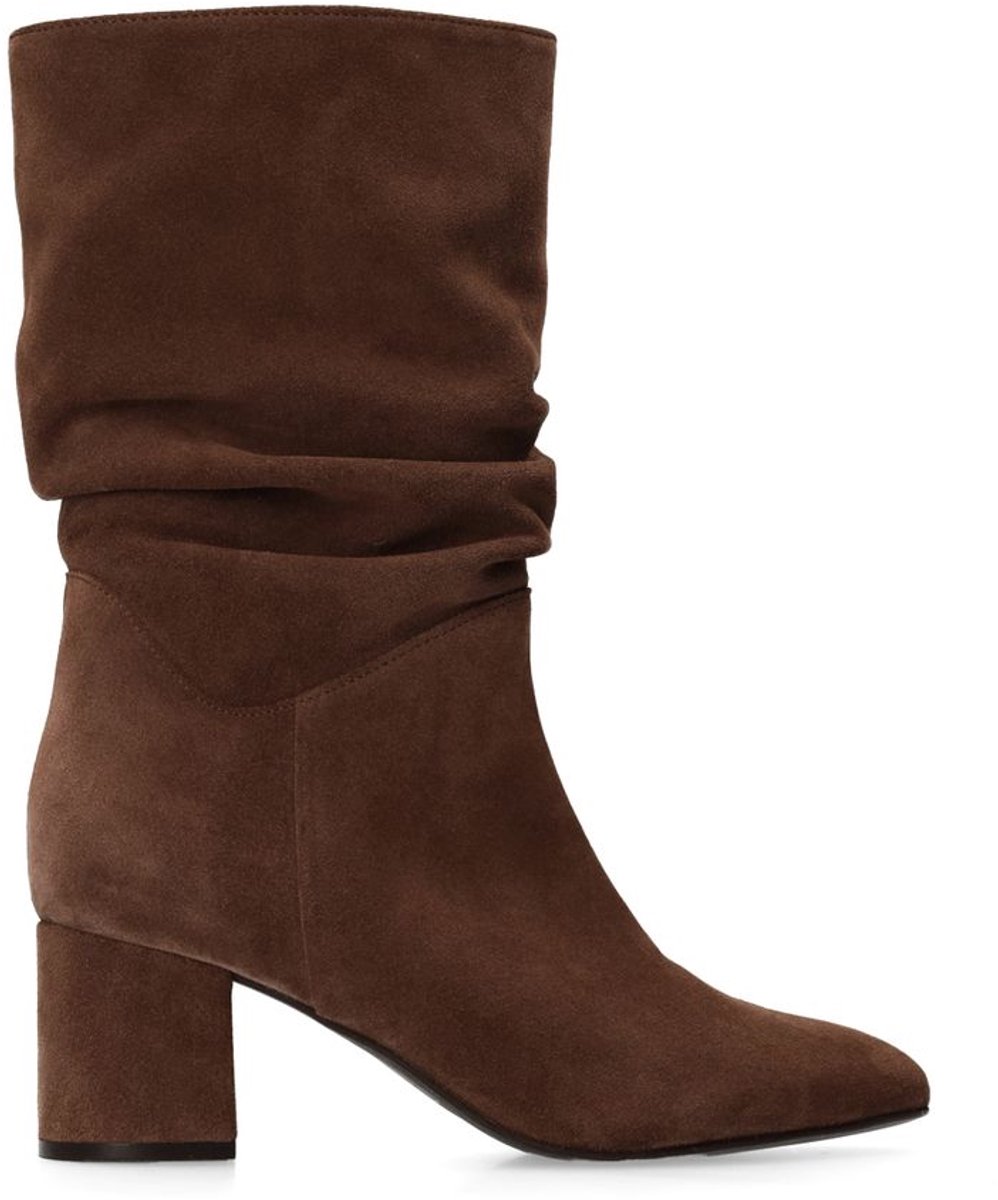 Braune Veloursleder-Stiefeletten mit Absatz