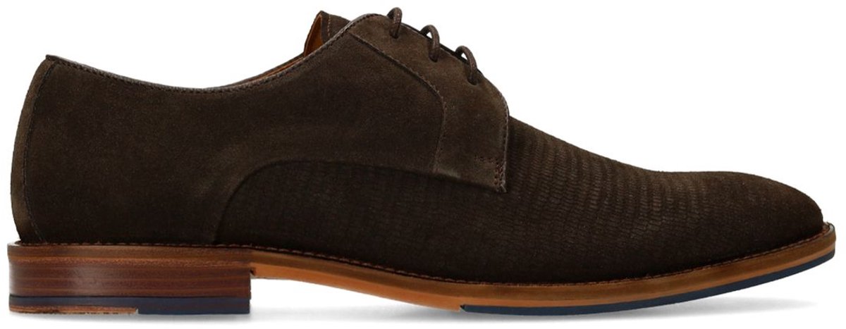 Braune Veloursleder-Schnürschuhe