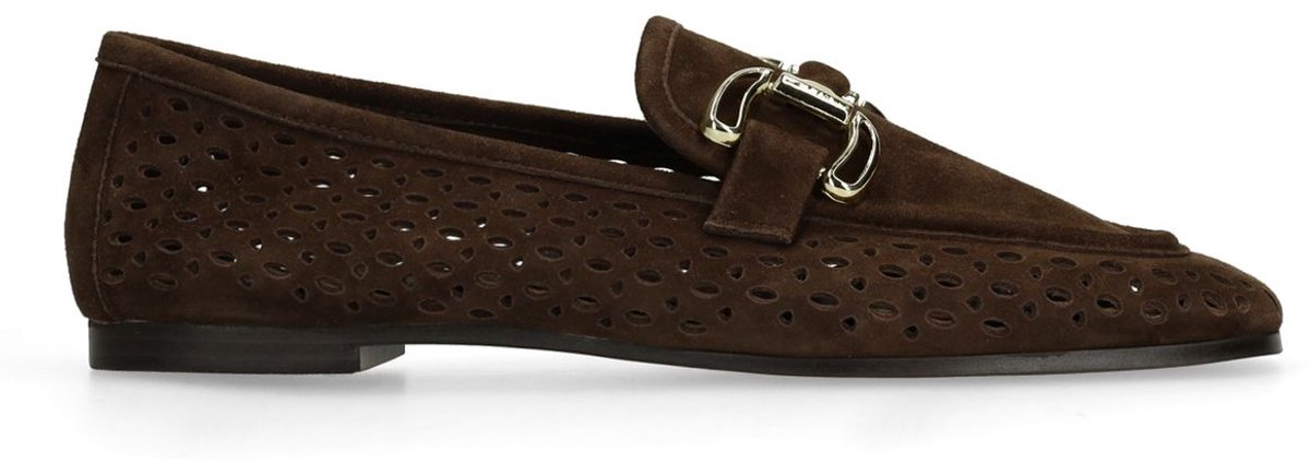 Braune Leder-Loafer mit goldfarbener Kette