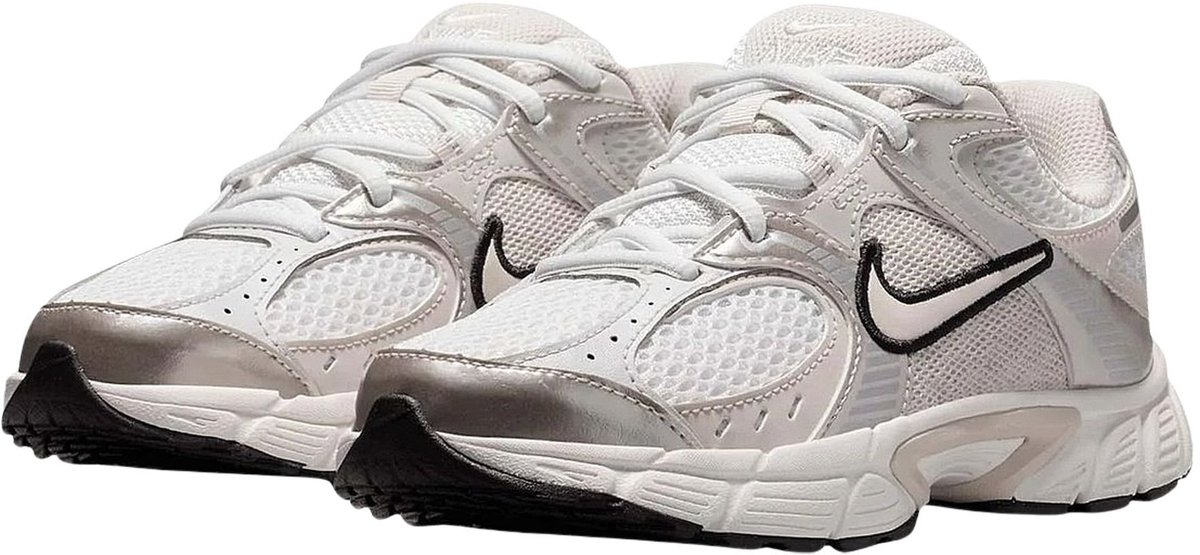 Nike V5 RNR GS Summit White Light Orewood Brown Kinder-Sneaker Sail Schwarz HQ6411-102 37.5