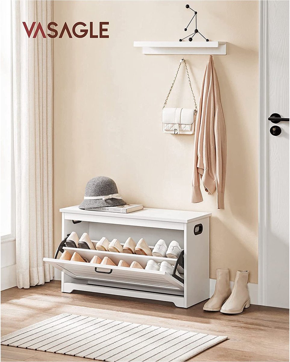 Schuhschrank mit Kappe